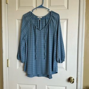 Women’s dress shirt